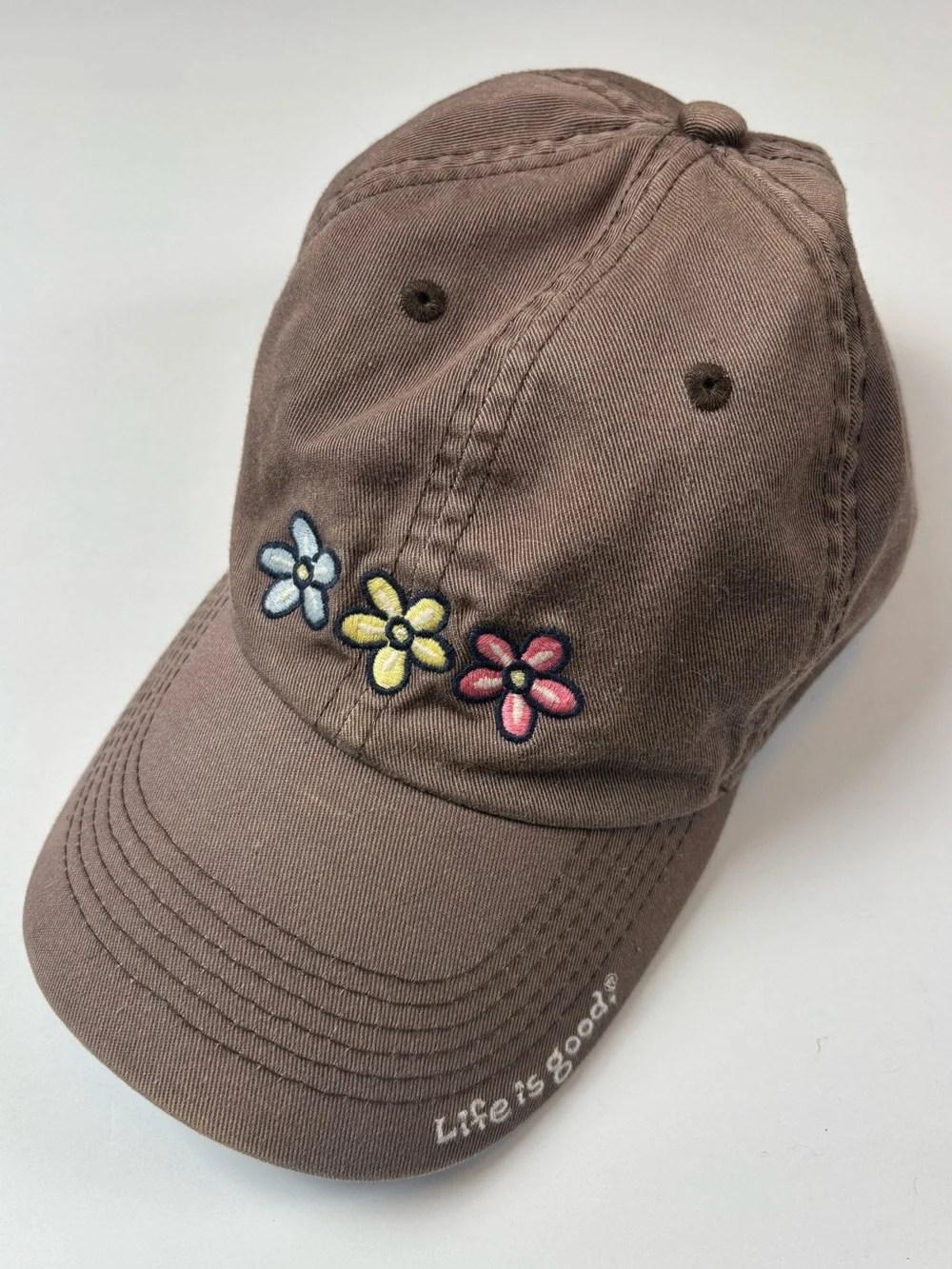 Life is Good Y2K Style Brown 3 Daisies Embroidered Chill Strap Back Hat